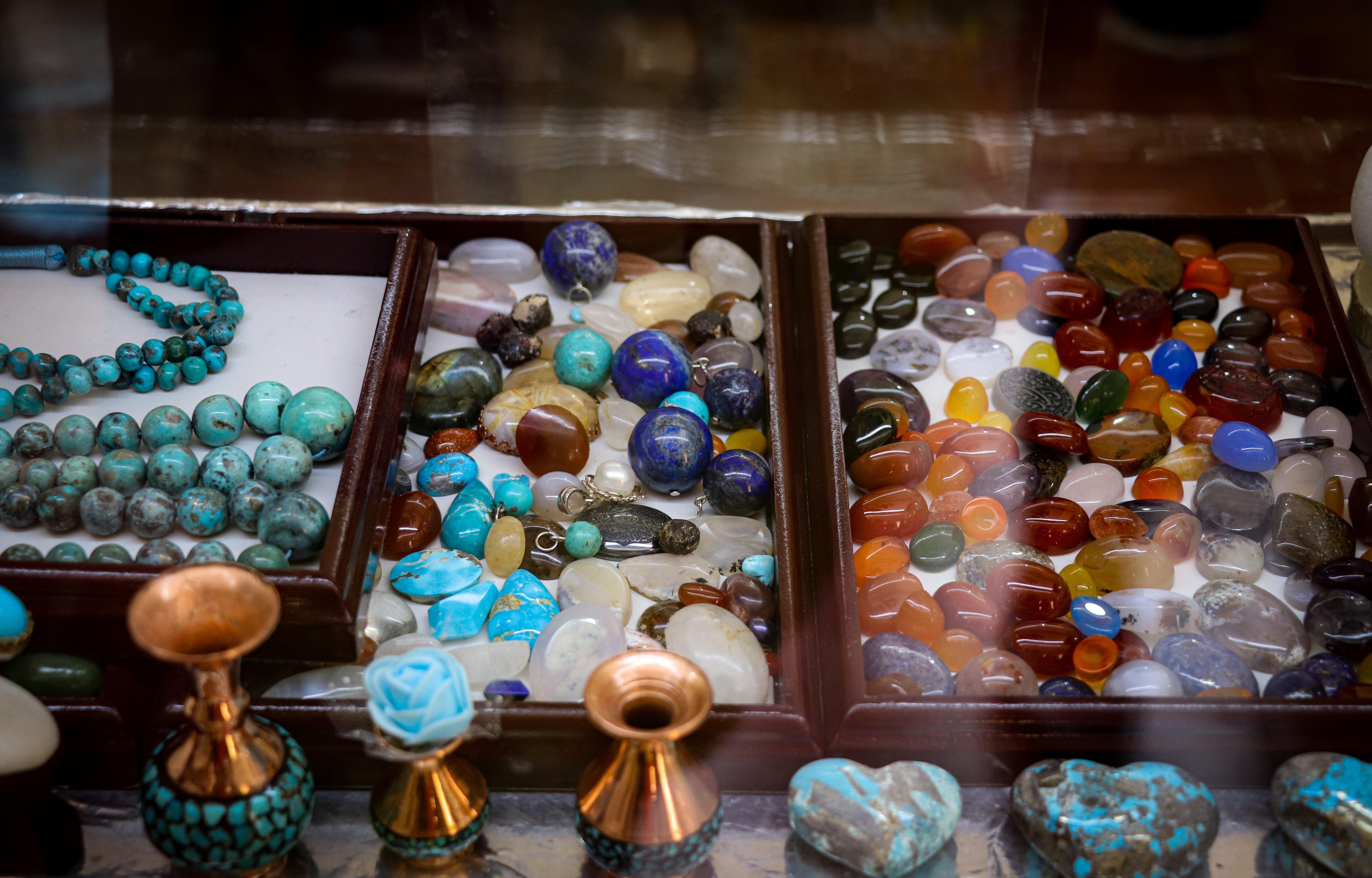 Wholesale Gemstones in Mercer County – How to Get the Best Deals at Krystal Depot